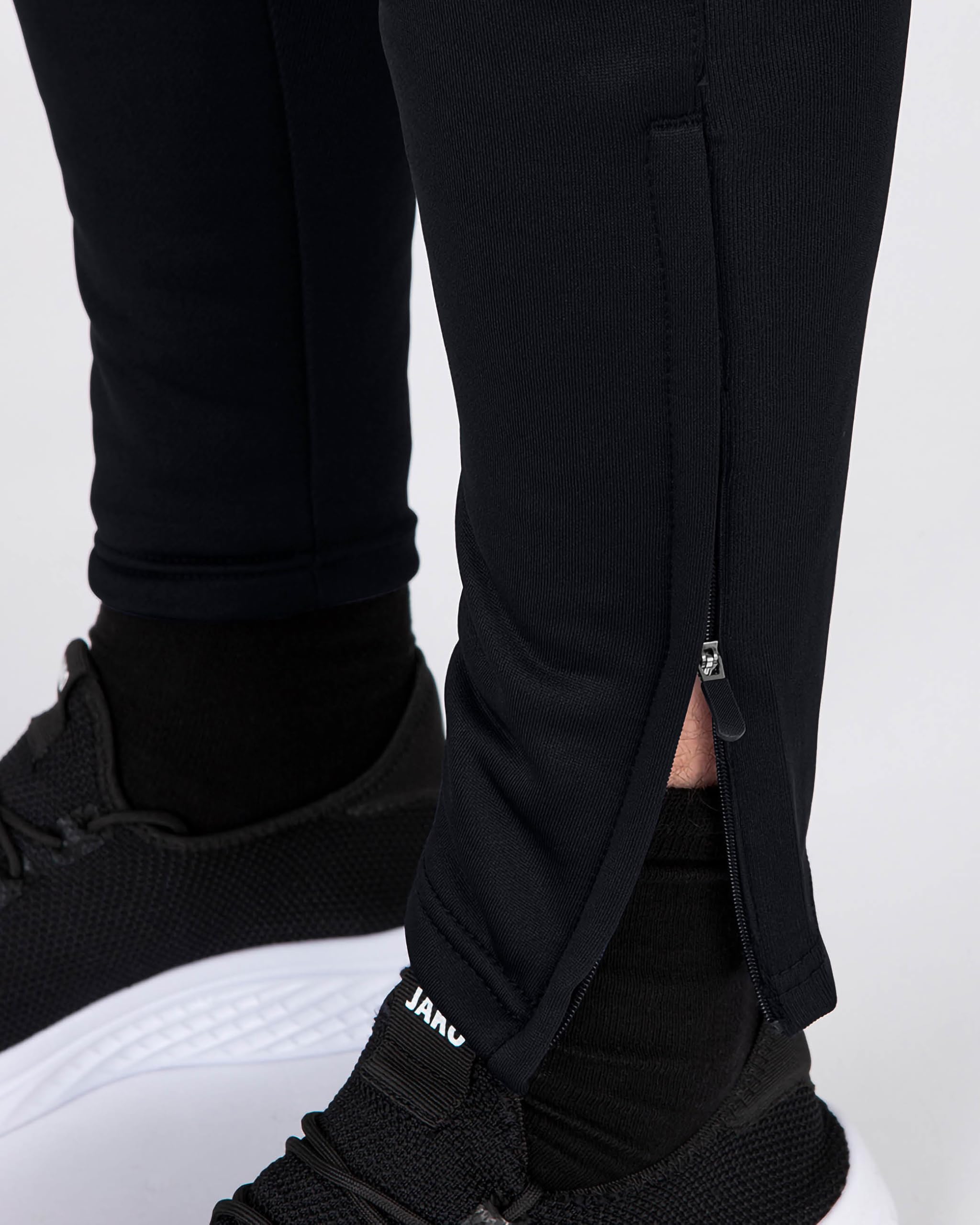 JAKO Herren Trainingshose Active I Sporthose Herren lang mit Elastischem Bund & Seitentaschen I Trainingshose Herren lang